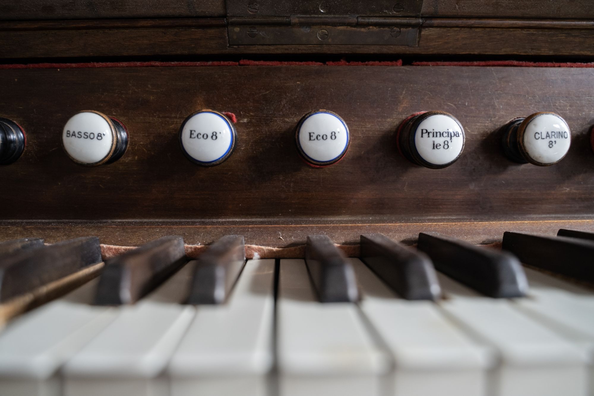 armonium1-1615485601